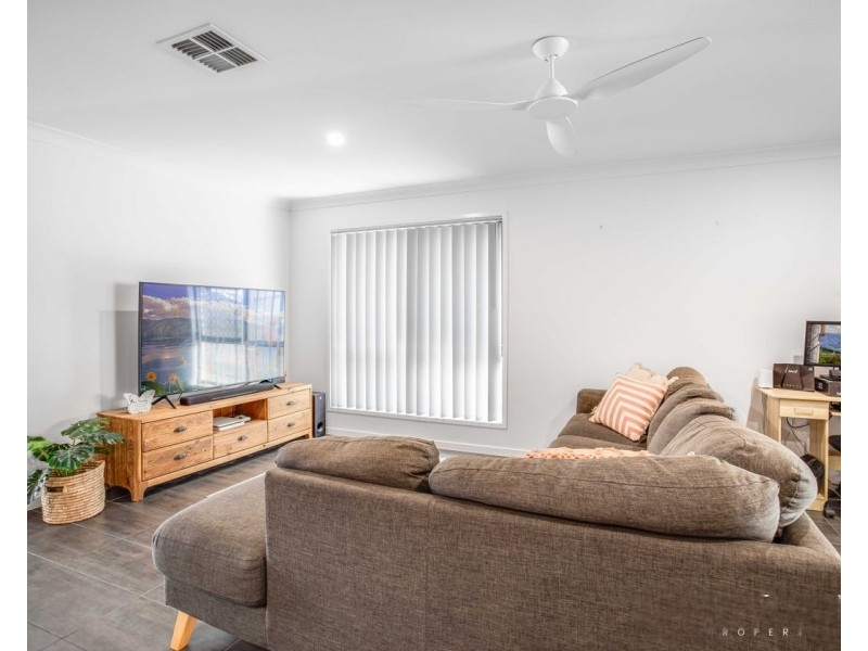 27 Weyba Street, Morayfield QLD 4506