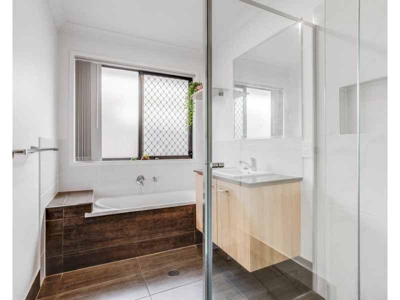 27 Weyba Street, Morayfield QLD 4506