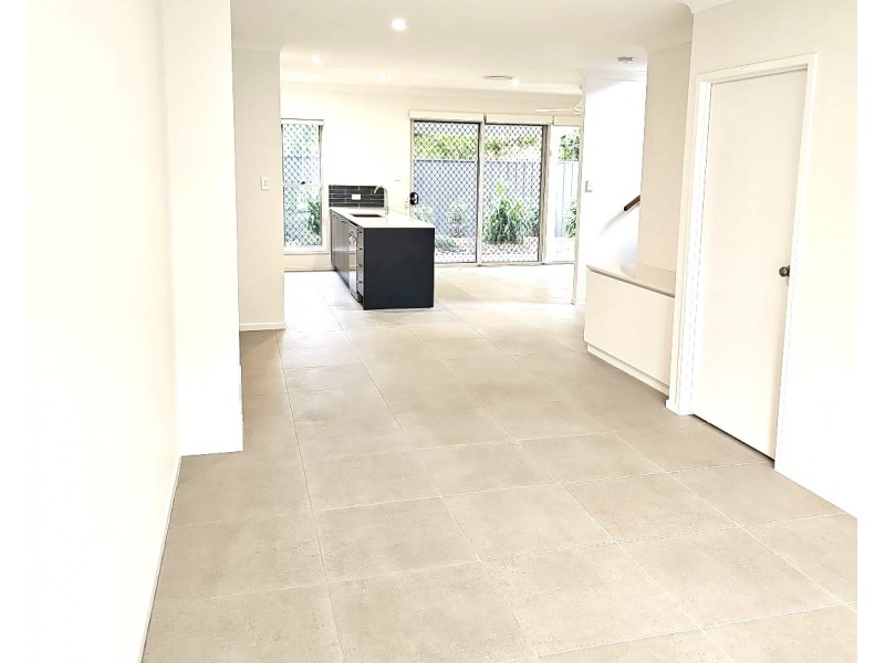 17/83 Cribb Avenue, Mitchelton QLD 4053