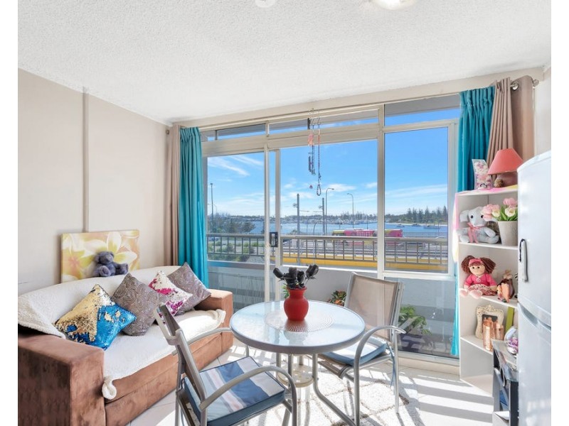 308/2 Barney Street, Southport QLD 4215