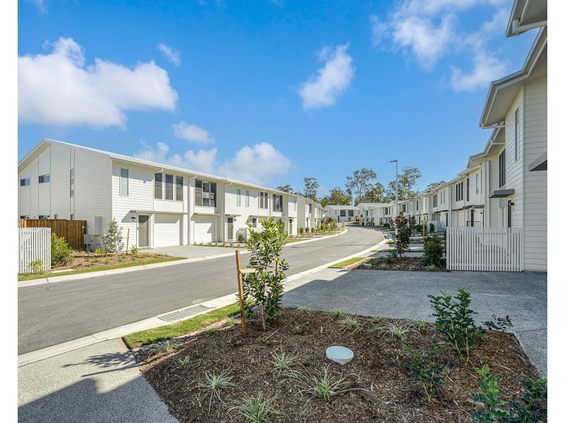 2/47 Urbana Boulevard, Coomera QLD 4209