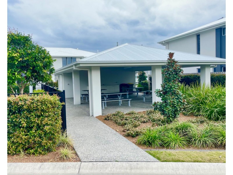 3/188 Gainsborough Drive, Pimpama QLD 4209