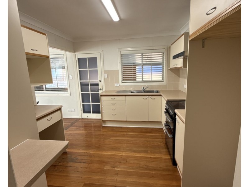 5 Fiona Street, Biggera Waters QLD 4216