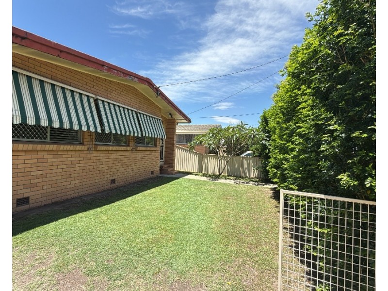 5 Fiona Street, Biggera Waters QLD 4216