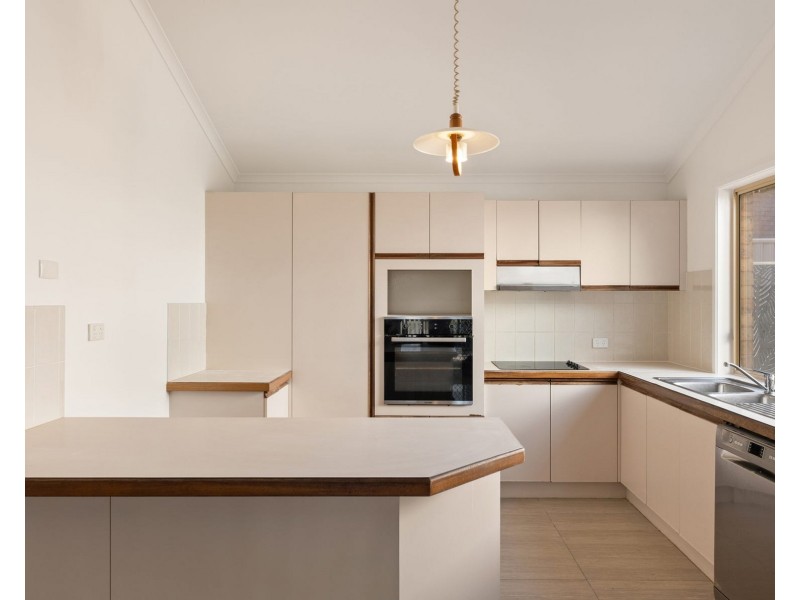 6 Wylah Court, Albany Creek QLD 4035