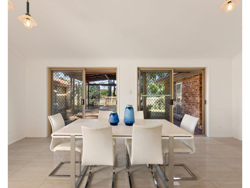 6 Wylah Court, Albany Creek QLD 4035