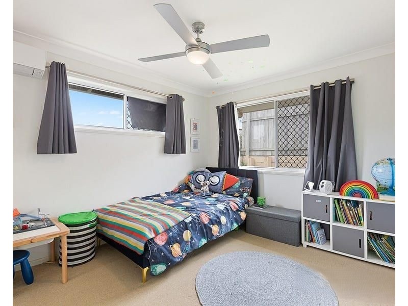 12 Daphne Place, Wakerley QLD 4154