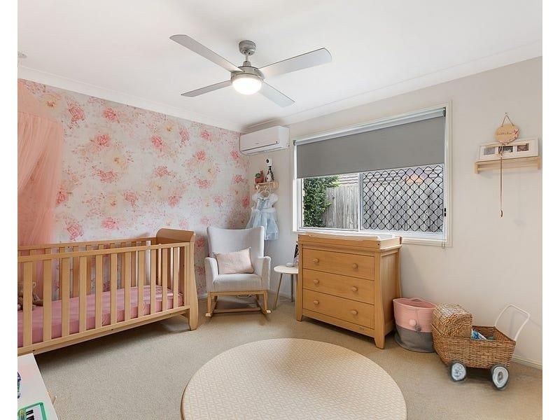 12 Daphne Place, Wakerley QLD 4154