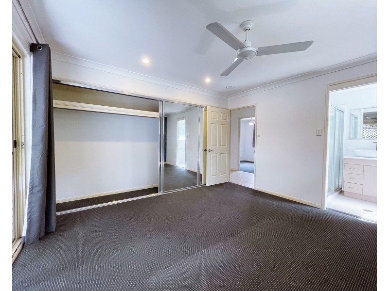 10 Debbie Way, Nerang QLD 4211