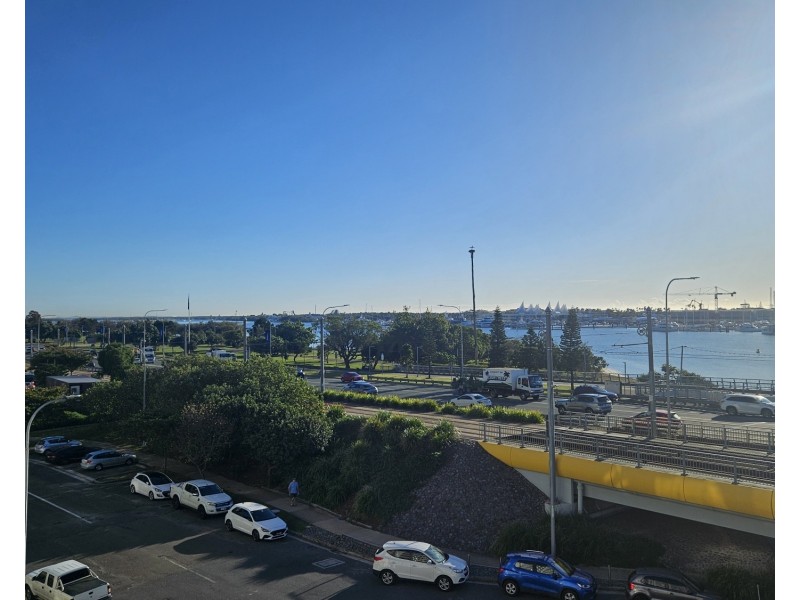 410/2 Barney Street, Southport QLD 4215