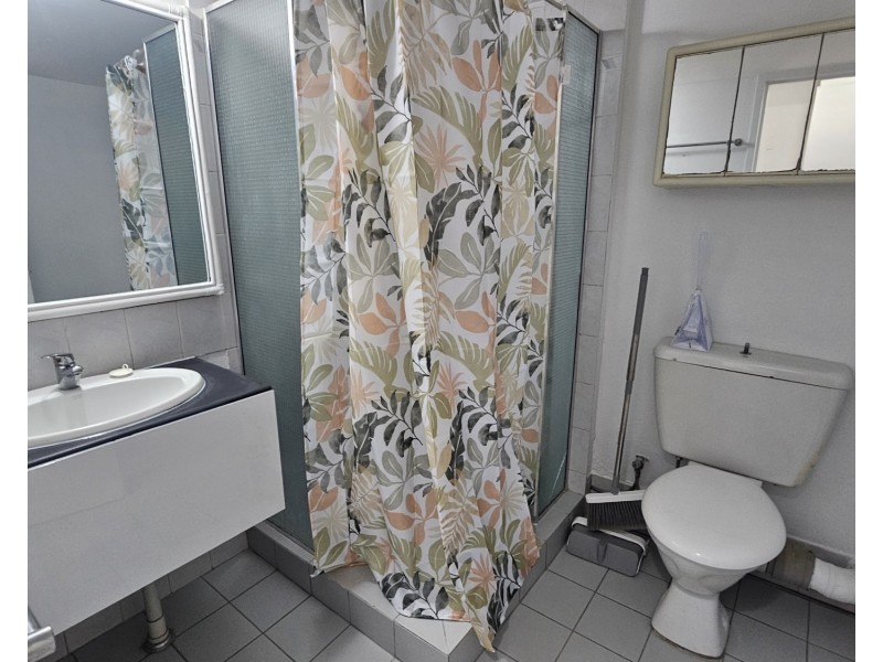 410/2 Barney Street, Southport QLD 4215