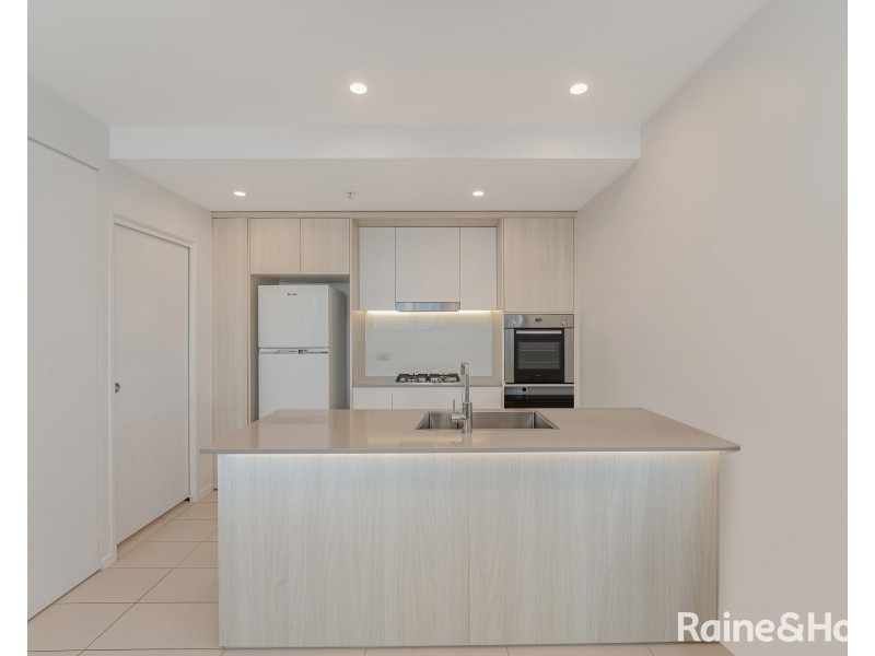 2095/123 Cavendish Road, Coorparoo QLD 4151