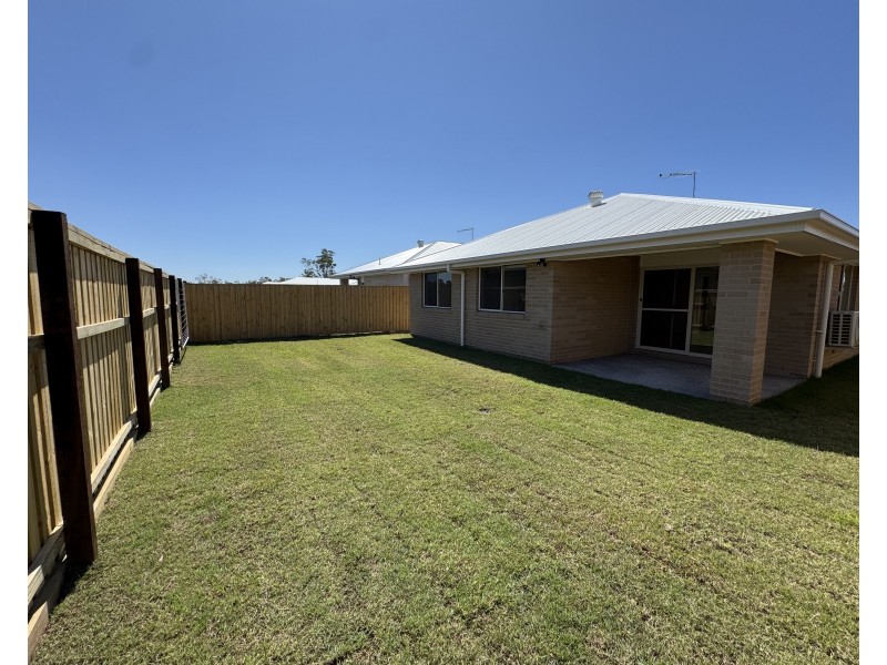 6 Chrysanthus Street, Crestmead QLD 4132