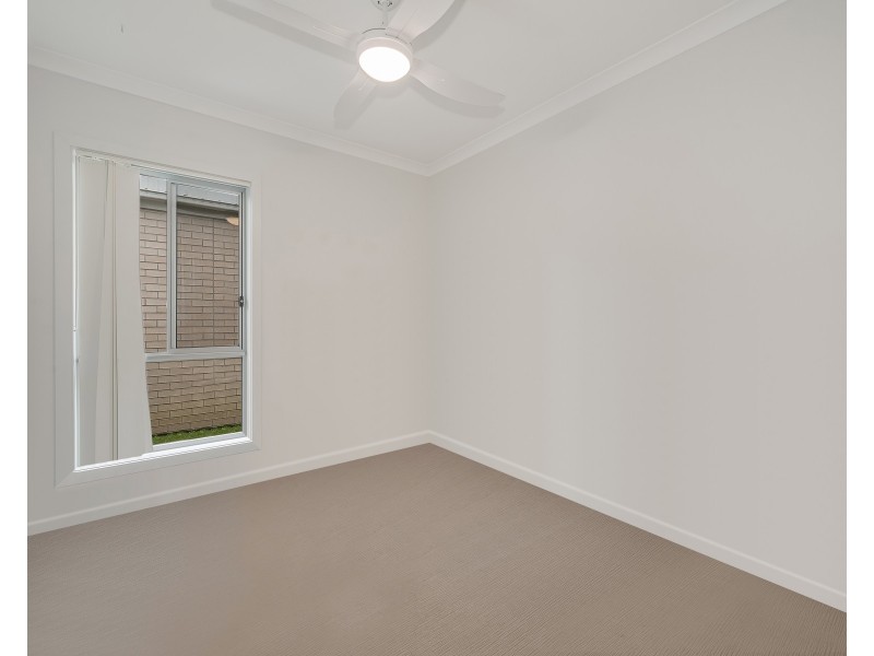 33 Gideon Gardens, Pimpama QLD 4209
