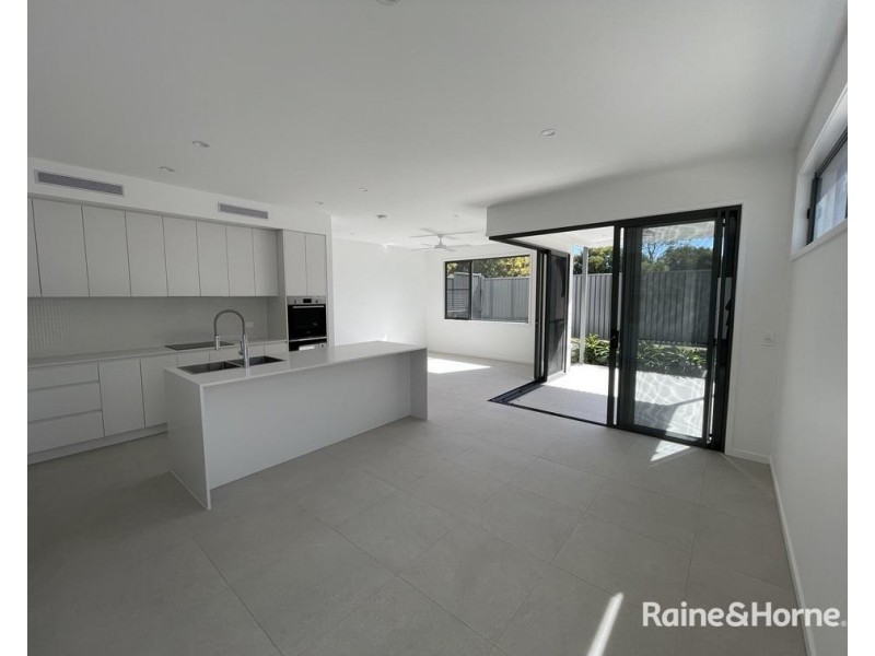 11 Stewart Road, Albany Creek QLD 4035