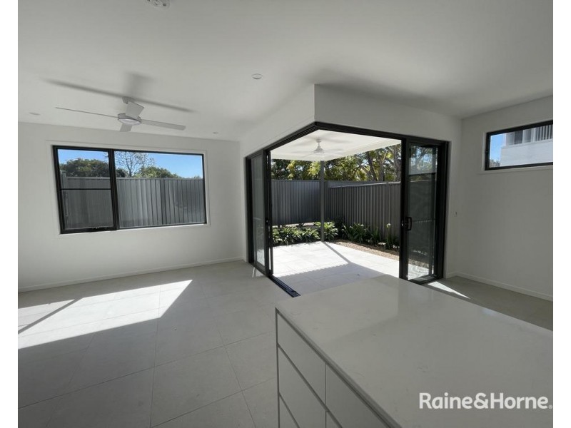 11 Stewart Road, Albany Creek QLD 4035