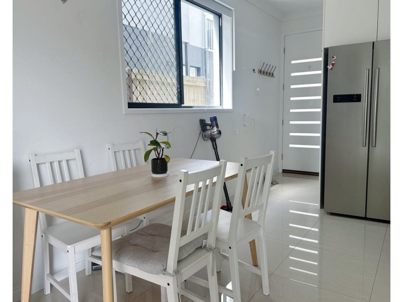 28/27 Sunflower Crescent, Calamvale QLD 4116