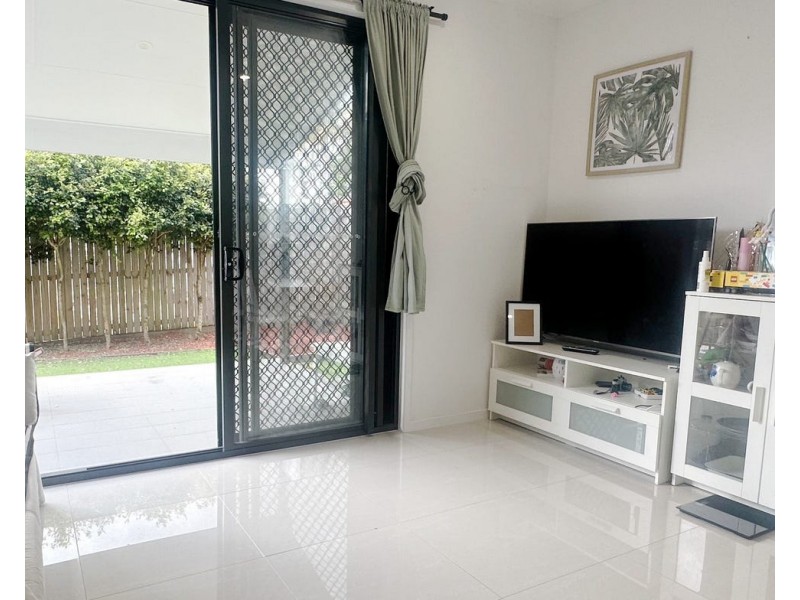 28/27 Sunflower Crescent, Calamvale QLD 4116