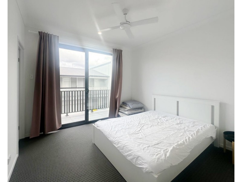 28/27 Sunflower Crescent, Calamvale QLD 4116