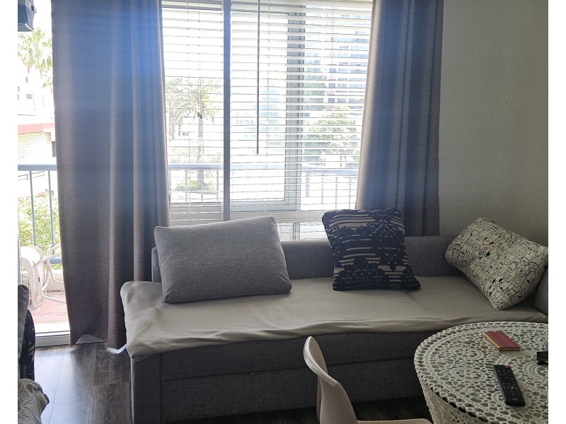 413/2 Barney Street, Southport QLD 4215