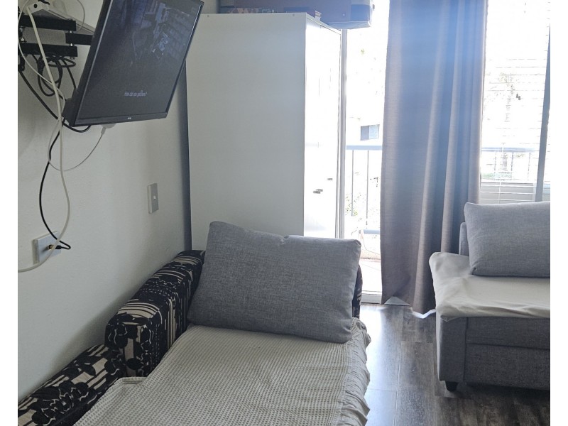 413/2 Barney Street, Southport QLD 4215