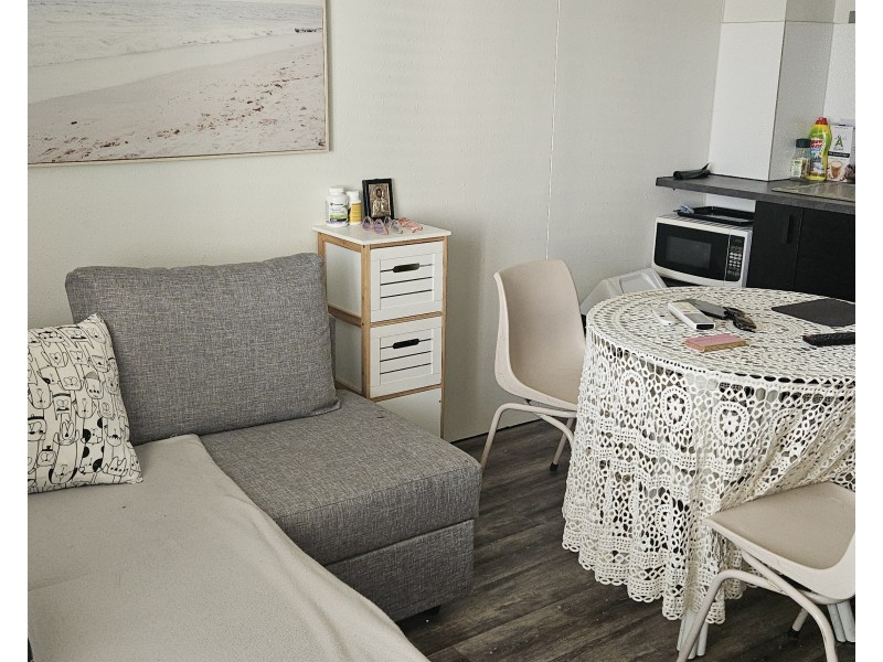 413/2 Barney Street, Southport QLD 4215