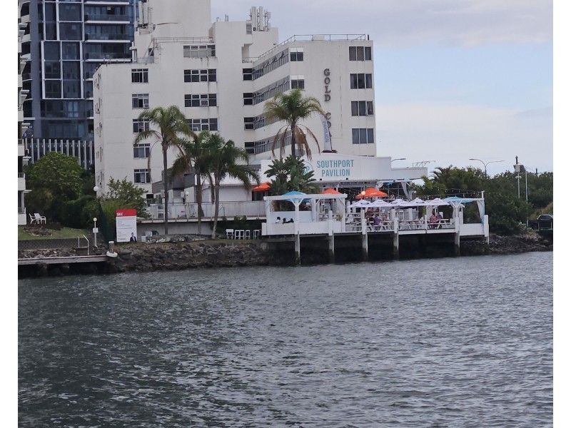 413/2 Barney Street, Southport QLD 4215