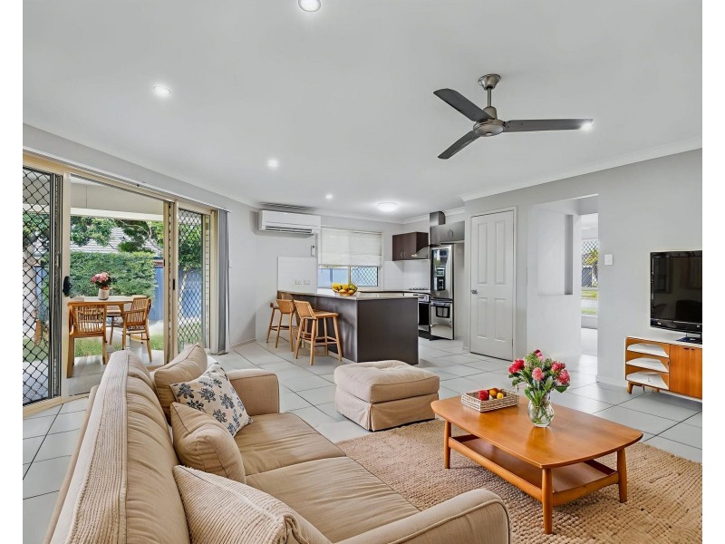 14 Adrian Street, Caboolture QLD 4510