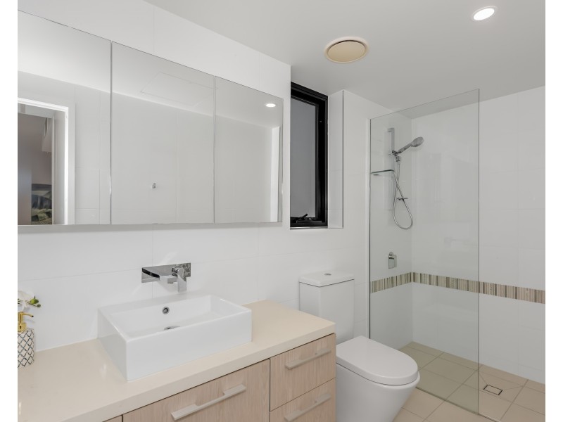 1006/21 Ross Street, Benowa QLD 4217