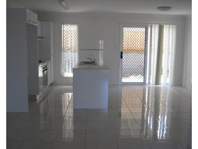 1/1 Santa Ana Lane, Griffin QLD 4503