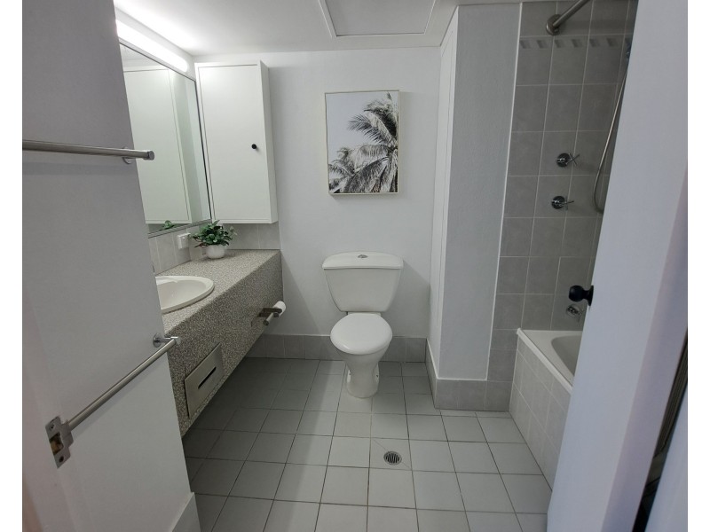 716/2 Barney Street, Southport QLD 4215