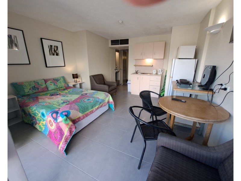 712/2 Barney Street, Southport QLD 4215