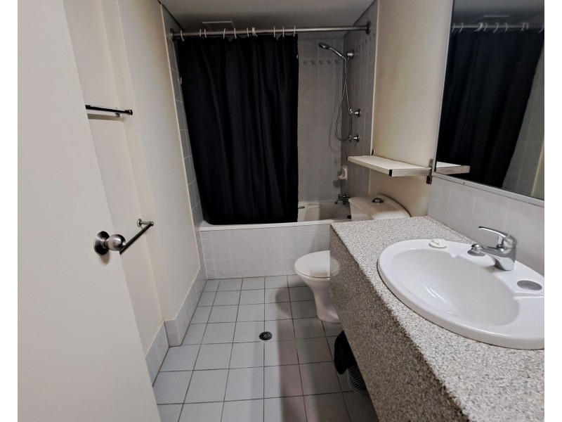 712/2 Barney Street, Southport QLD 4215