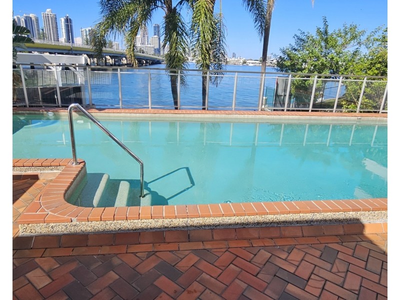712/2 Barney Street, Southport QLD 4215