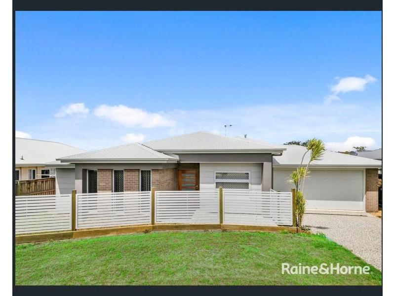 4 Madison Court, Redland Bay QLD 4165
