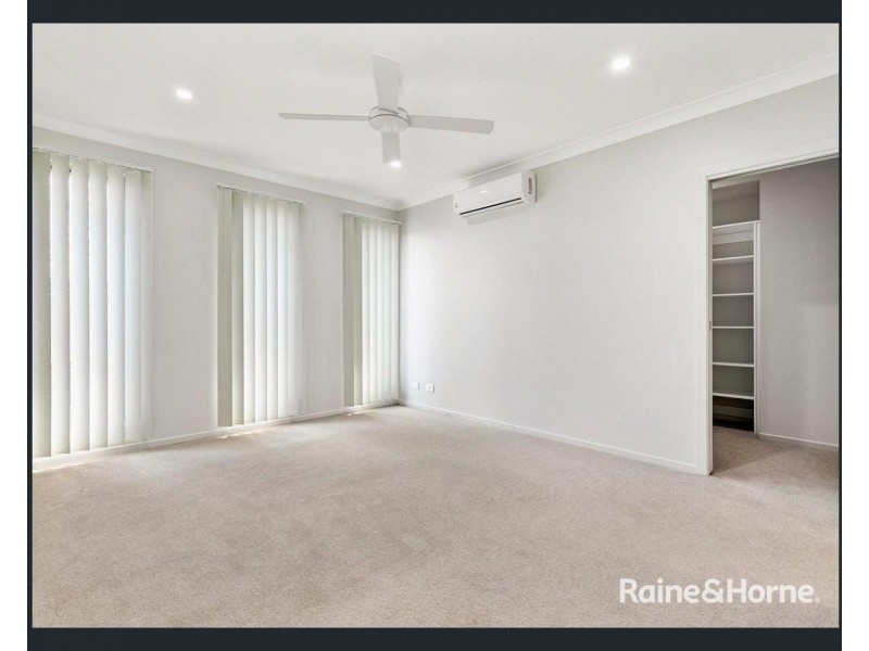 4 Madison Court, Redland Bay QLD 4165