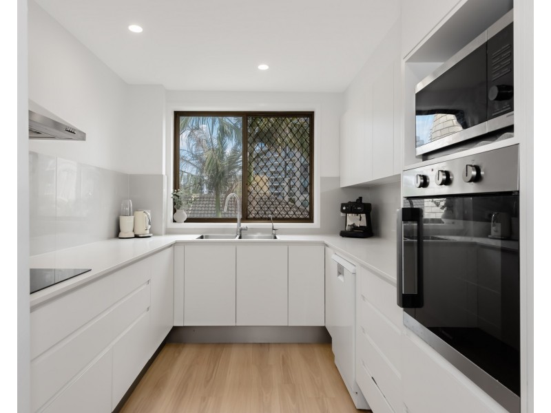 16/35 Old Burleigh Road, Surfers Paradise QLD 4217