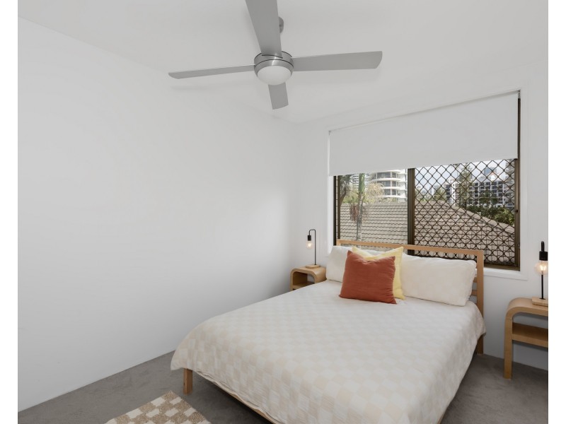 16/35 Old Burleigh Road, Surfers Paradise QLD 4217