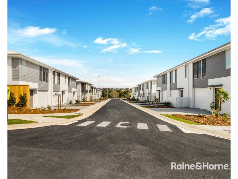 32/63 Watercress Boulevard, Redbank Plains QLD 4301