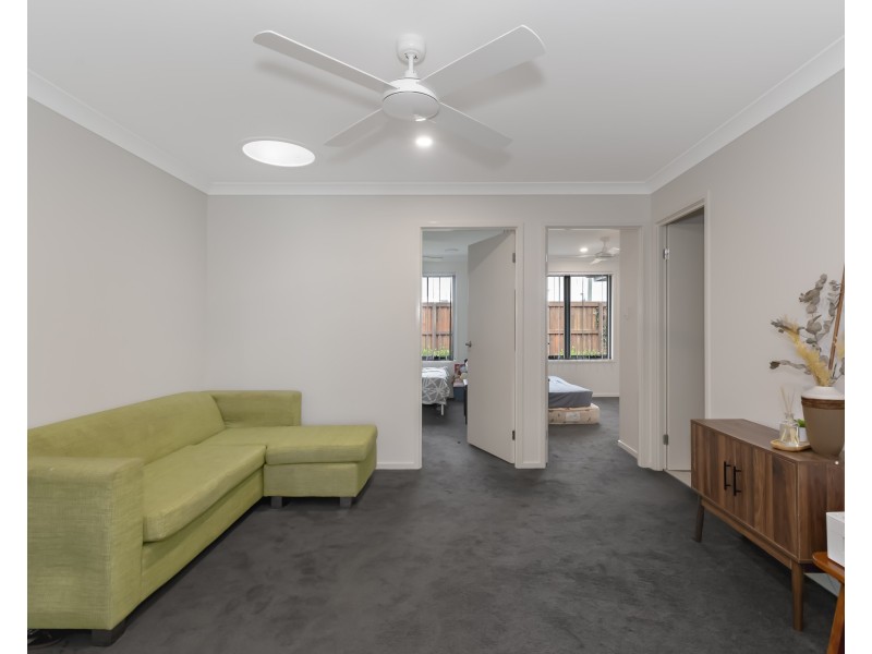 70/188 Gainsborough Drive, Pimpama QLD 4209