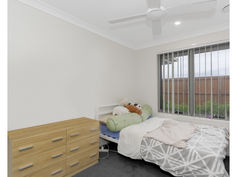 70/188 Gainsborough Drive, Pimpama QLD 4209