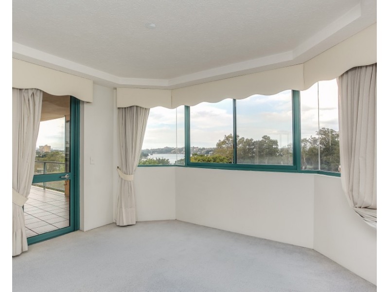 11/10 Park Avenue, Kangaroo Point QLD 4169