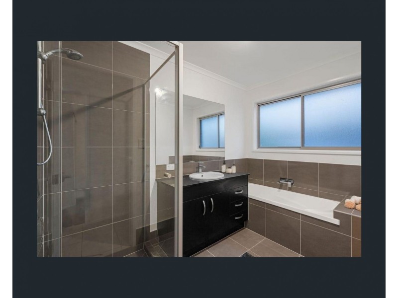 4 Bandt Close, Burpengary QLD 4505