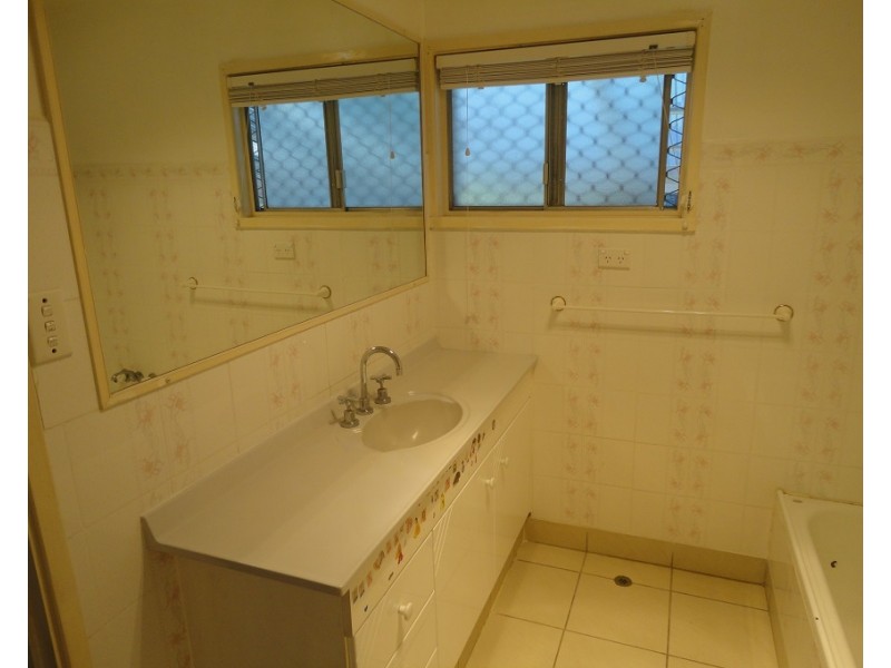 12 Rose Street, Daisy Hill QLD 4127