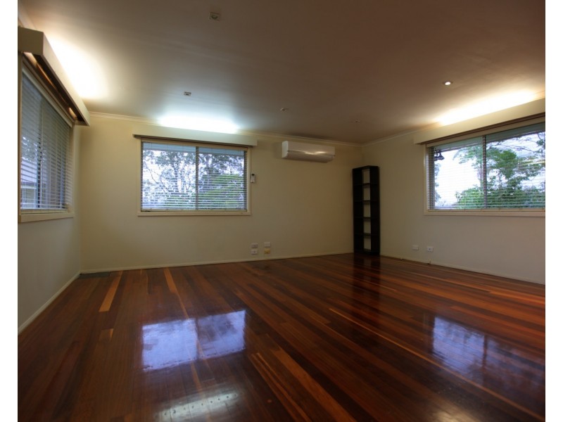 12 Rose Street, Daisy Hill QLD 4127
