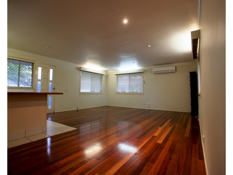 12 Rose Street, Daisy Hill QLD 4127