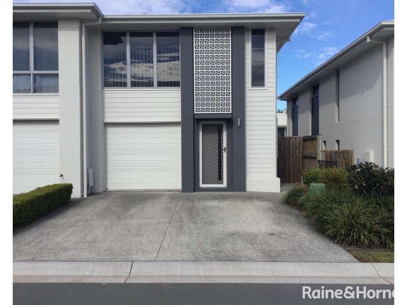 41/5 Angela Way, Pimpama QLD 4209