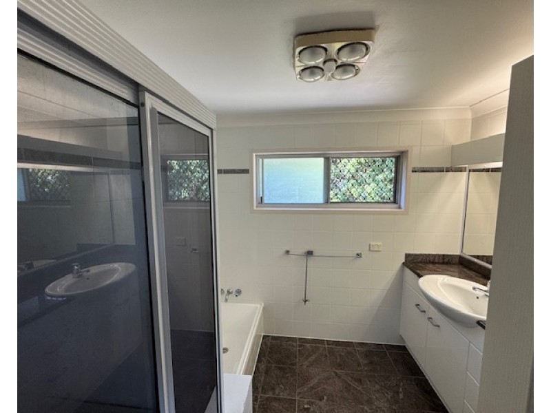 17 Beira street, Aspley QLD 4034