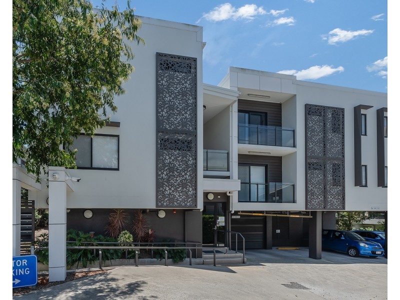 14/15 Sambar Close, Chermside West QLD 4032