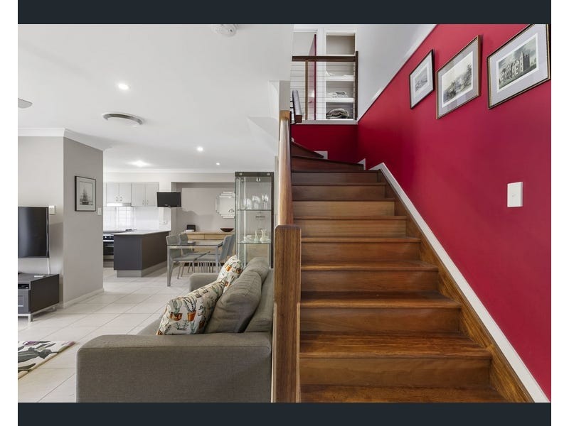61/10 Tripcony Place, Wakerley QLD 4154